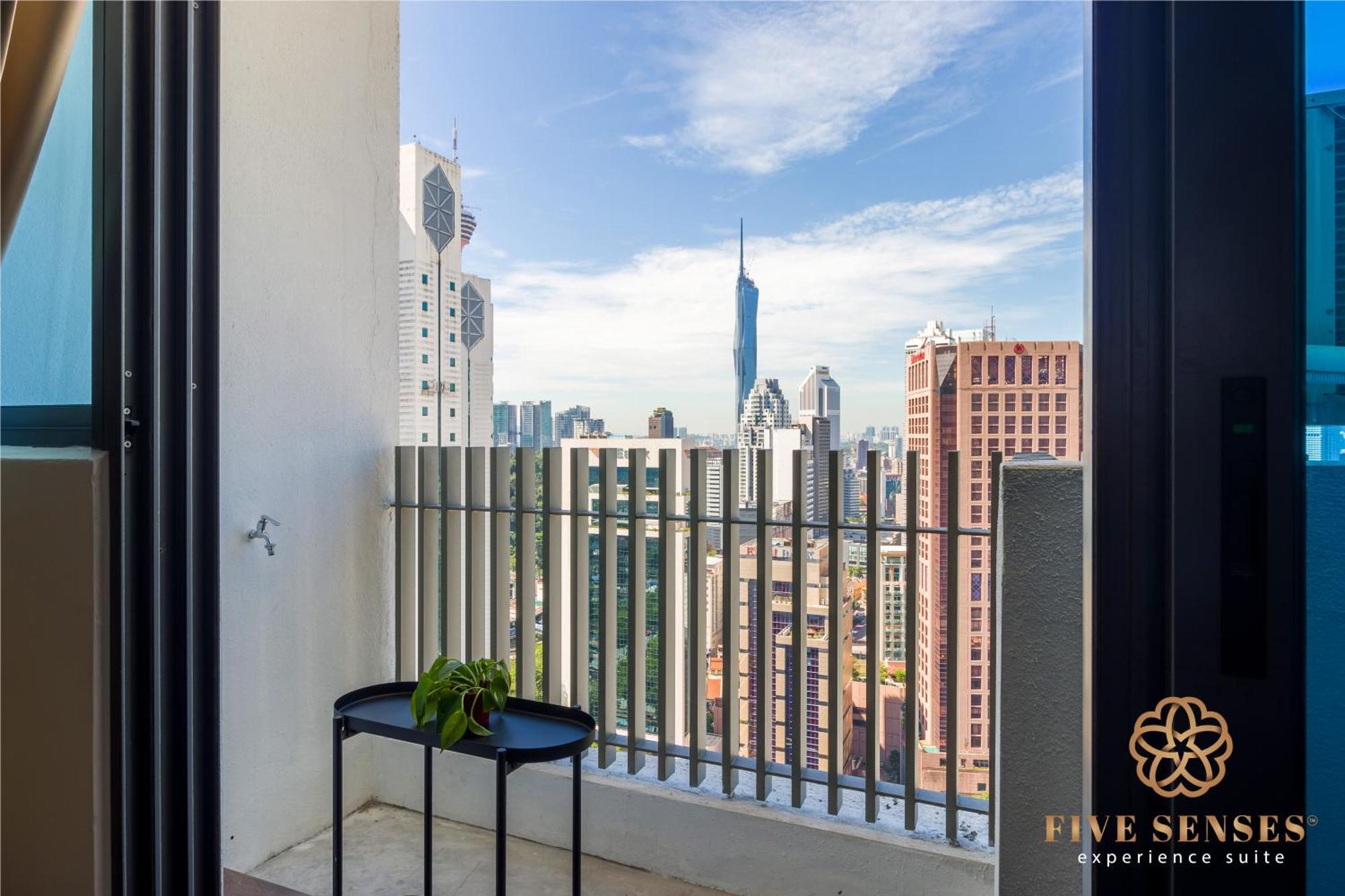 The Colony & The Luxe Signature Suites, Klcc كوالالمبور الغرفة الصورة